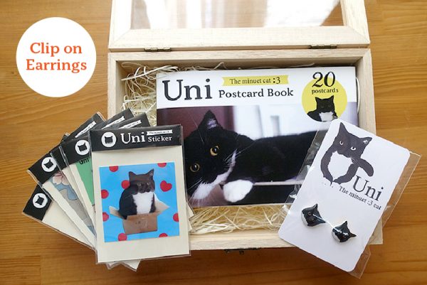[Premium box] Uni Earrings(Clip on type) & Postcard Book & Stickers set